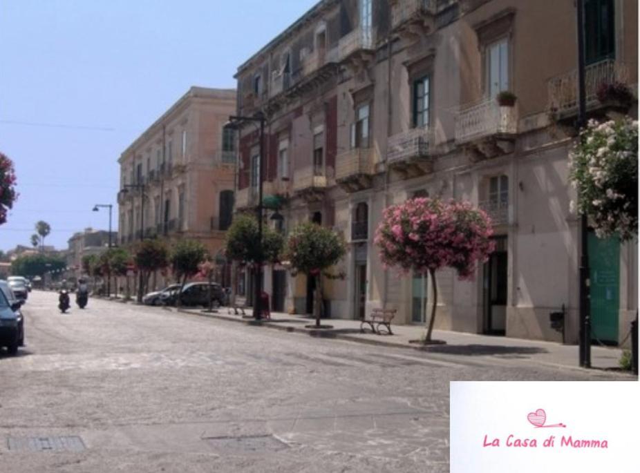 La Casa Di Mamma Apartment Syracuse Bagian luar foto